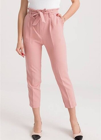 Pudra pembe pantalon