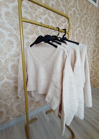 V Yaka Beyaz Örgü Salaş Kazak - Görsel 9