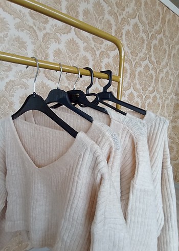 V Yaka Beyaz Örgü Salaş Kazak - Görsel 8