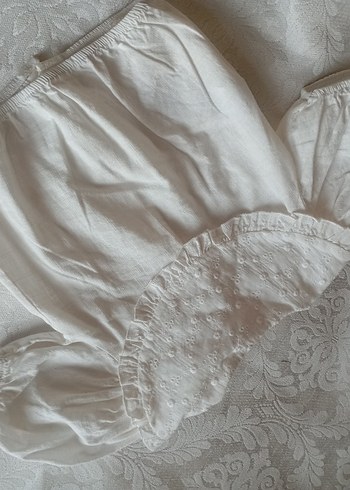 Beyaz Kız Çocuk Nakışlı Keten Gömlek - Görsel 2