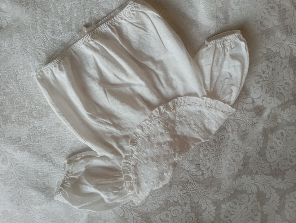 Beyaz Kız Çocuk Nakışlı Keten Gömlek - Görsel 2