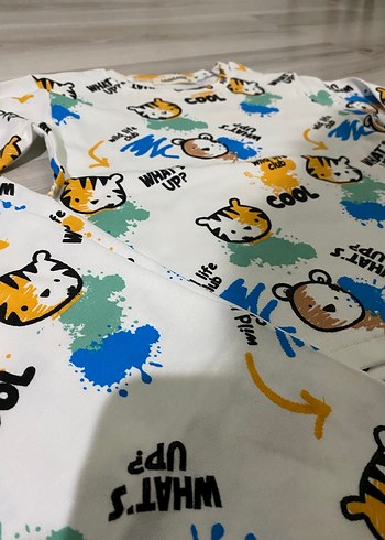 Renkli Baskılı Erkek Bebek Takımı - Görsel 2