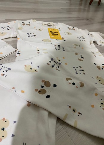 Beyaz Baskılı Çocuk Uyku Takımı - Görsel 2