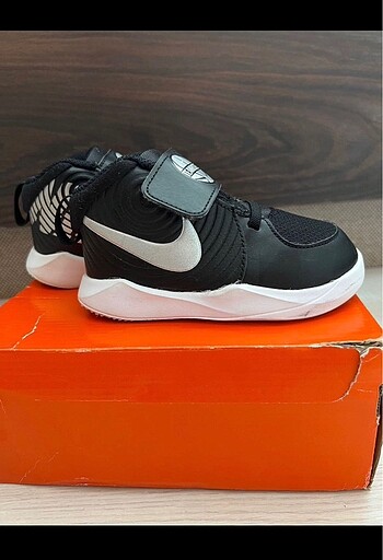 25 Beden siyah Renk Nike spor ayakkabı çocuk