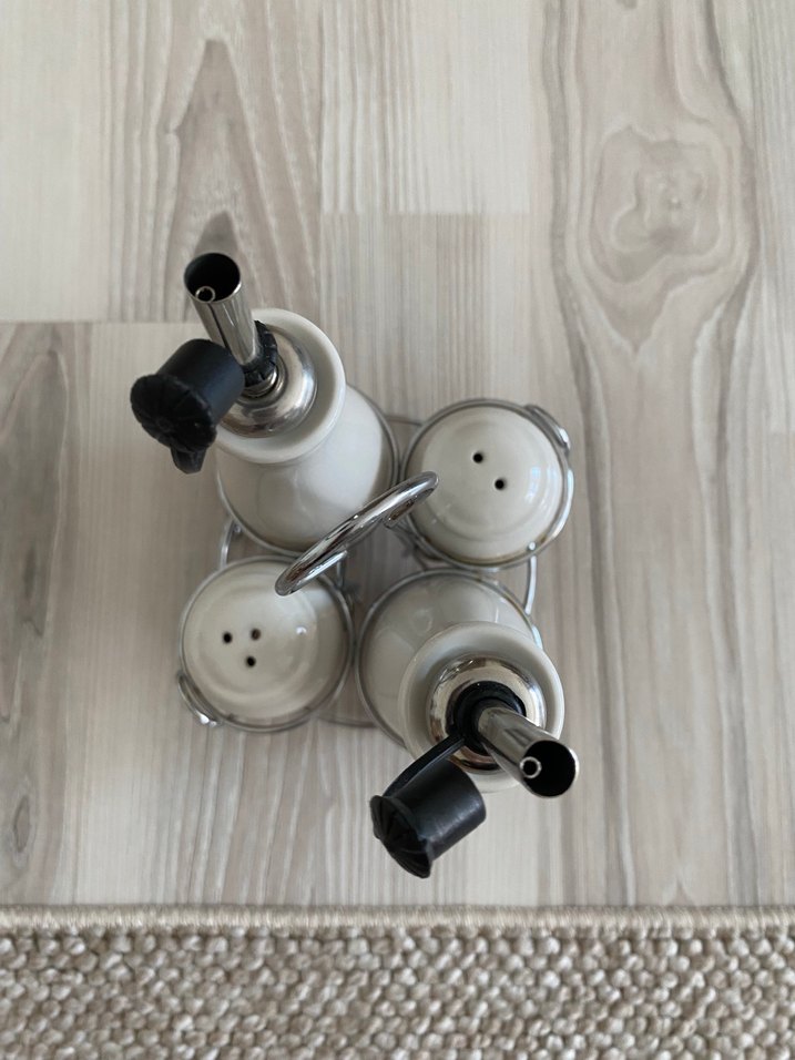 Beyaz Seramik Yağ Sirke ve Tuzluk Seti - Görsel 3