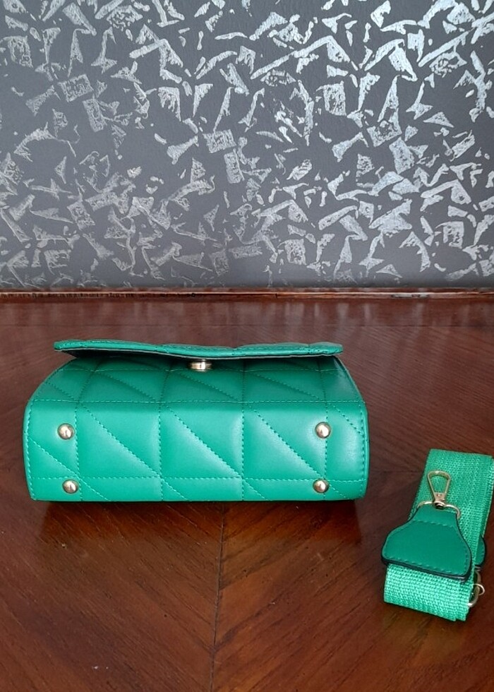 Kapitone Çanta Suni deri - Görsel 5