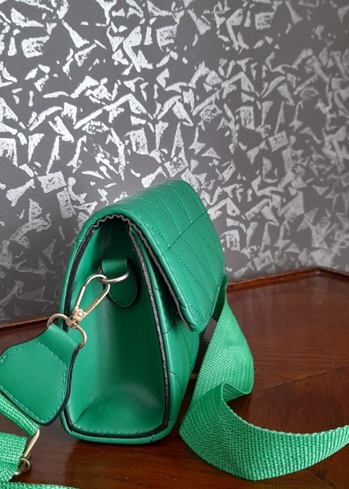 Kapitone Çanta Suni deri - Görsel 3