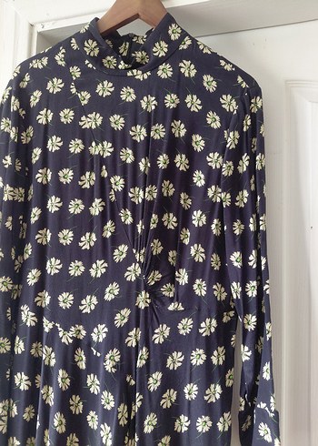 ZARA Kadın Siyah Çiçek Desenli Uzun Elbise - Görsel 3