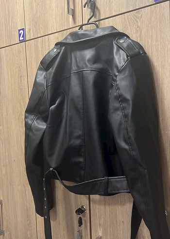 l Beden Siyah Deri Biker Ceket