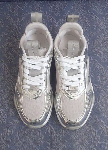 37 Beden Emporio Armani EA7 logolu unisex sneaker
