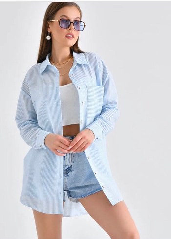 Düğmeli Uzun Kollu Açık Mavi Denim Gömlek