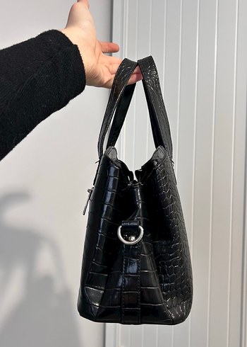 Siyah çanta - Görsel 3