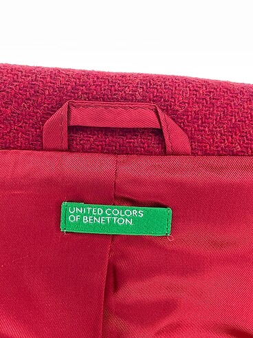 42 Beden kırmızı Renk Benetton Blazer %70 İndirimli.