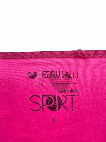 s Beden pembe Renk Koton T-shirt %70 İndirimli.