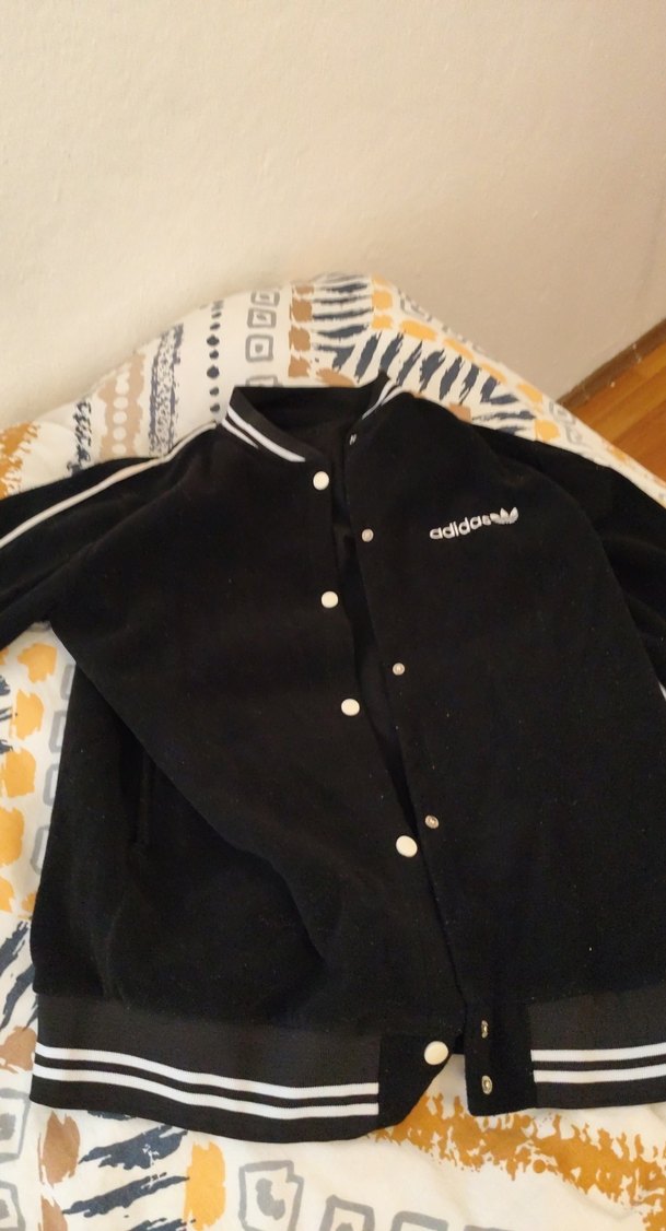 Adidas Siyah Baskılı Kadın Ceket - Görsel 2