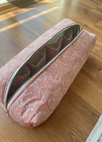 Dyson Dyson bölmeli Çiçek Desenli Kadın Makyaj Çantası