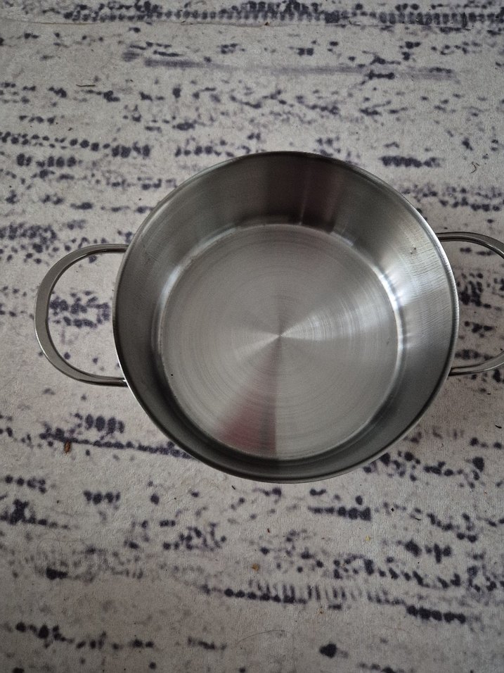 İki Kulplu Beyaz Gri Metal Tencere - Görsel 4