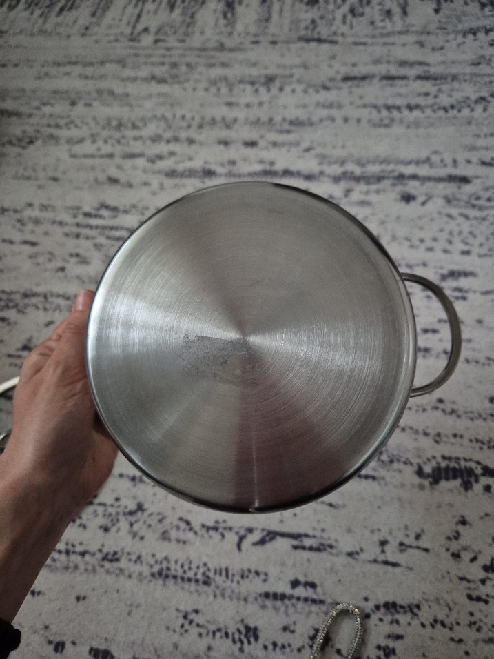 İki Kulplu Beyaz Gri Metal Tencere - Görsel 5