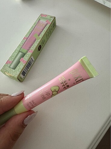  Beden Pixi hello kitty gloss