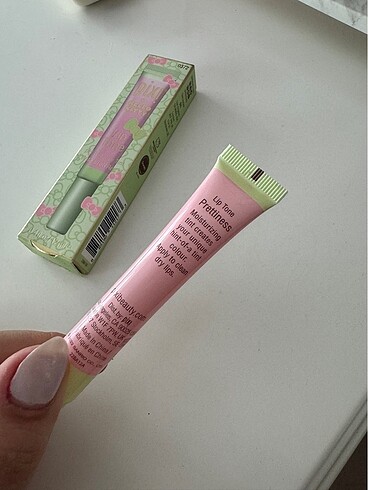  Beden Renk Pixi hello kitty gloss