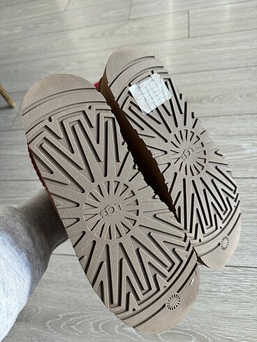 41 Beden Ugg Tazz Terlik