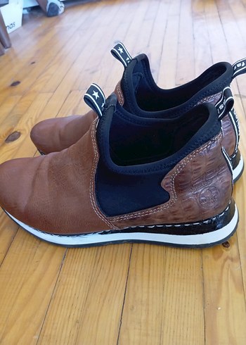 Skechers Minimalist Kadın Kahverengi Deri Ayakkabı