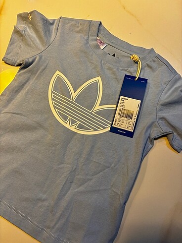 Adidas tişört