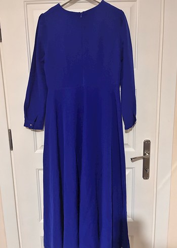 Kuşaklı Uzun Mavi Kadın Elbise - Görsel 2