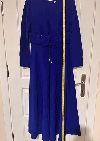 Kuşaklı Uzun Mavi Kadın Elbise - Görsel 3