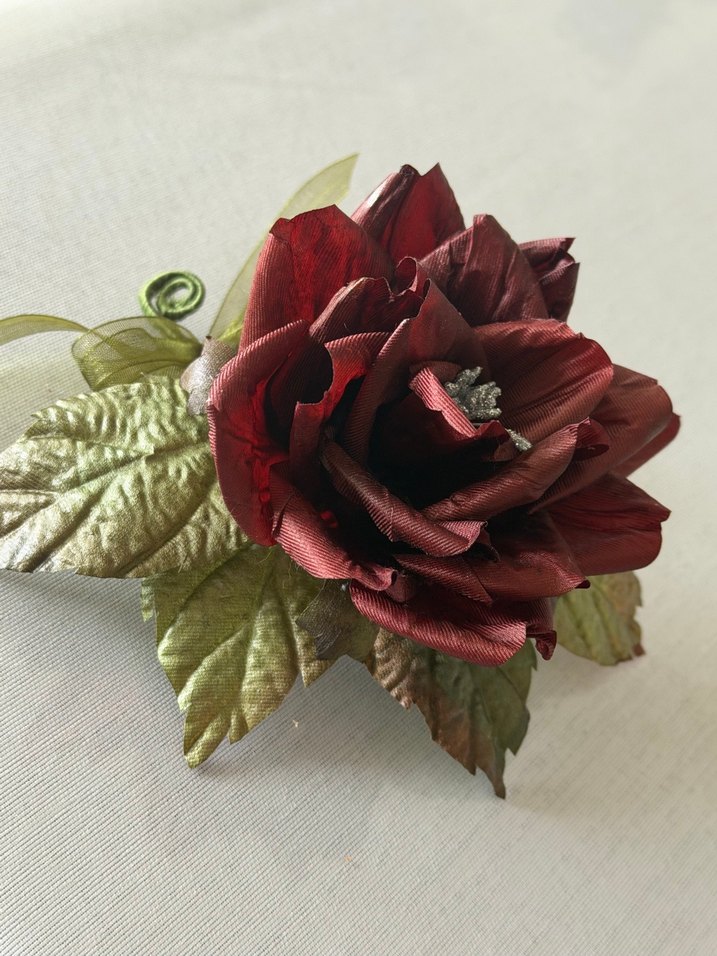 Bordo Vintage Çiçekli Fırfırlı Broş - Görsel 2