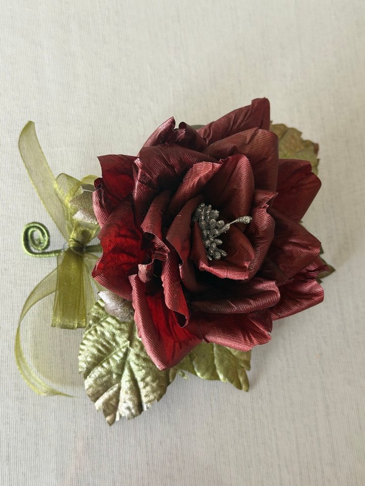 Bordo Vintage Çiçekli Fırfırlı Broş - Görsel 4