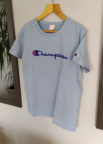 Champion marka t-shirt L & XL beden 