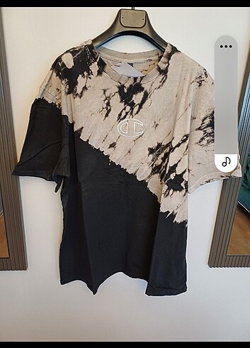 Champion marka batik tshirt m beden 
