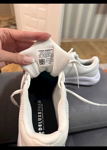Erkek Beyaz Under Armour Koşu ve Antrenman Ayakkabısı - Görsel 3