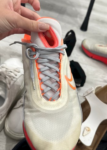 Gri Erkek Bağcıklar Sokak Stili - Görsel 3