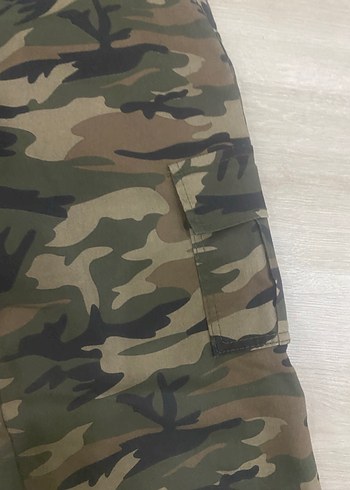 s Beden Kadın Kamuflaj Desenli Kemerli Rahat Pantolon