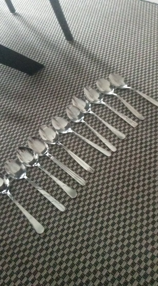 Gri-Beyaz Metal yemek Kaşıkları Seti - Görsel 5