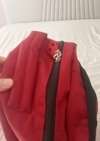 LC Waikiki Kırmızı sırt çantası
