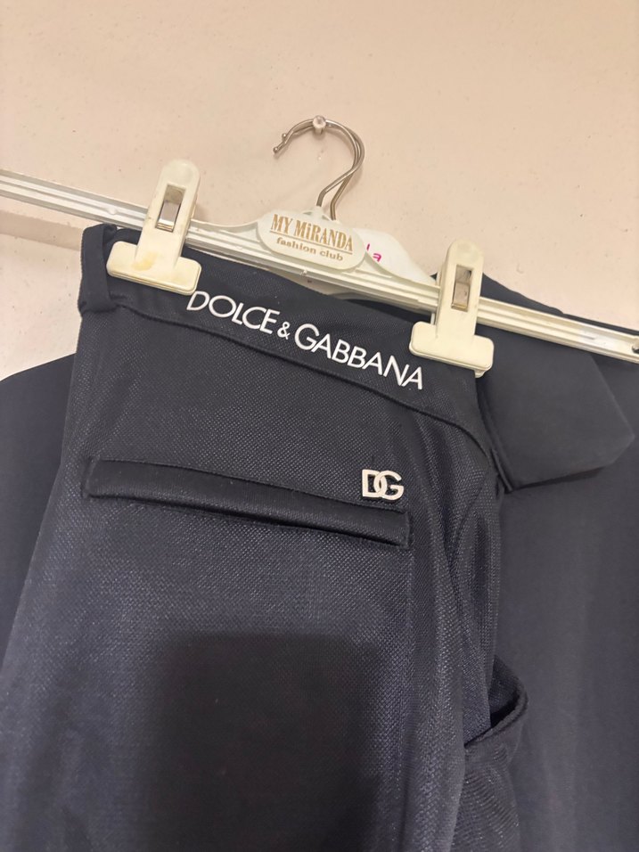 Dolce gabbana 
Erkek Siyah Düğmeli Uzun Kollu takım - Görsel 2