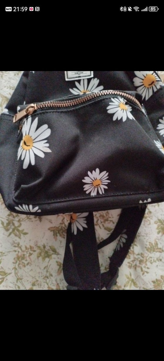 Çiçek Desenli Siyah Kadın Sırt Çantası - Görsel 3