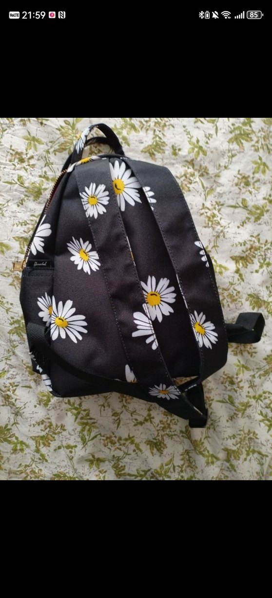 Çiçek Desenli Siyah Kadın Sırt Çantası - Görsel 2
