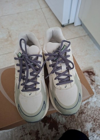 Beyaz Gri Bağcıklı Kadın Spor Ayakkabı - Görsel 2