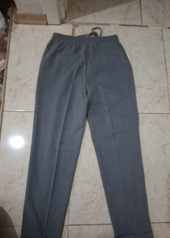 Kadın Gri Normal Kesim Kumaş Pantolon - Görsel 4