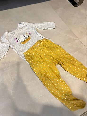 Carters alt üst takım