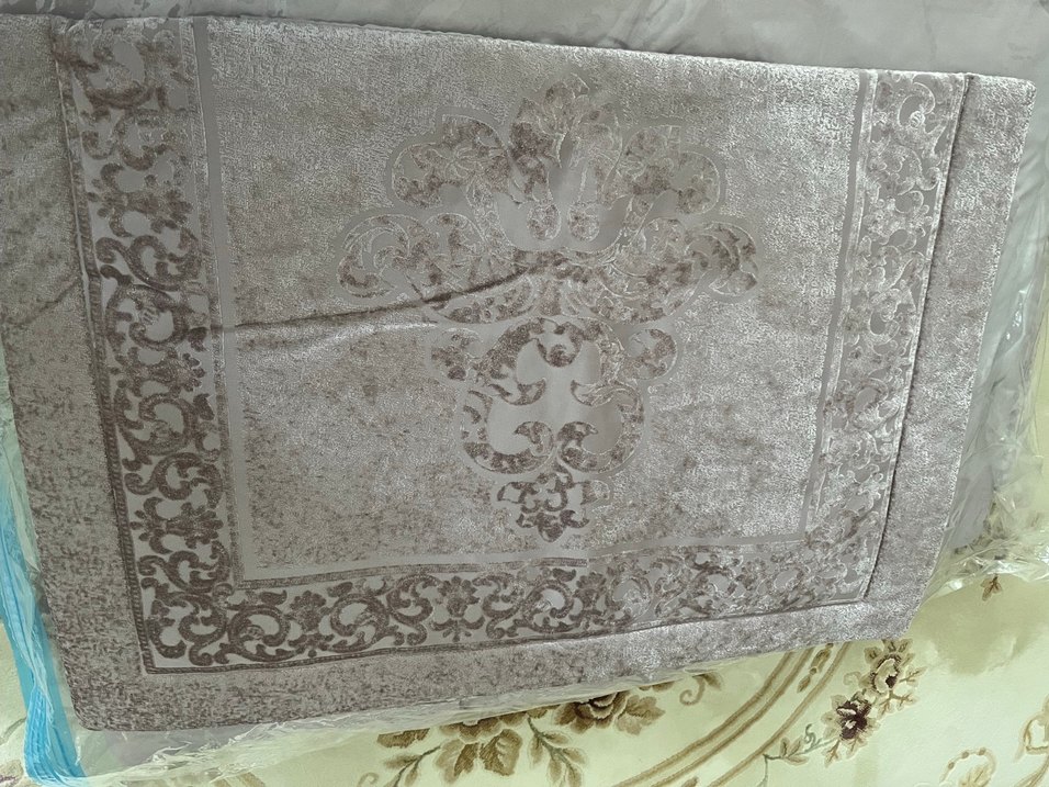 Gri Beyaz Düz Yatak Örtüsü - Görsel 4