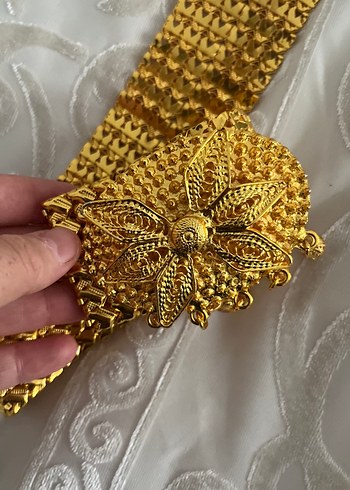 Zincir Detaylı Altın Renkli Vintage Bileklik - Görsel 5