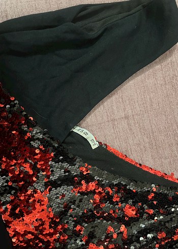 Kırmızı Siyah Payetli Mini V Yaka Elbise - Görsel 2