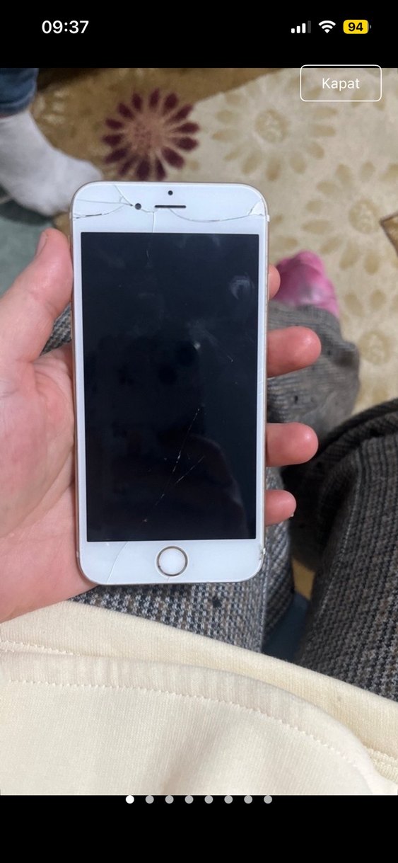 Beyaz iPhone ekran kırık - Görsel 2