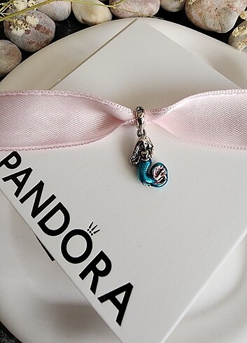 Pandora Deniz Kızı Ariel Charm