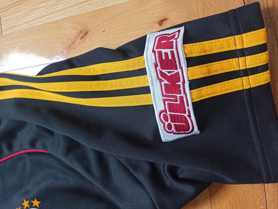 Galatasaray Vintage Erkek Siyah Spor Tişörtü Velcro Detaylı - Görsel 3